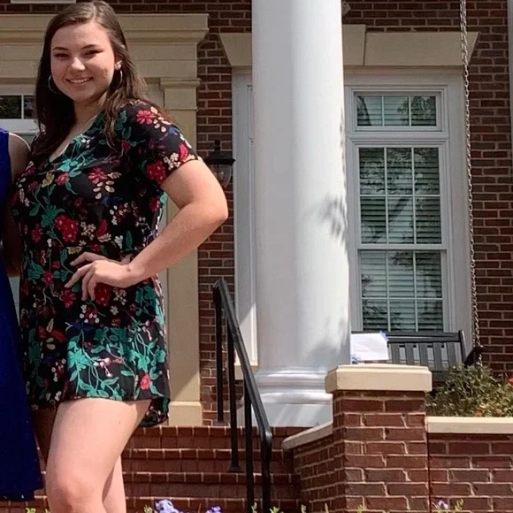 Sienna Sky black floral romper women’s large - Picture 2 of 12